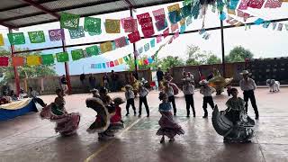 Baile folclórico Sinaloa, Escuela primaria Lic Benito Juárez de Carrizal.(Sierra de Guerrero)