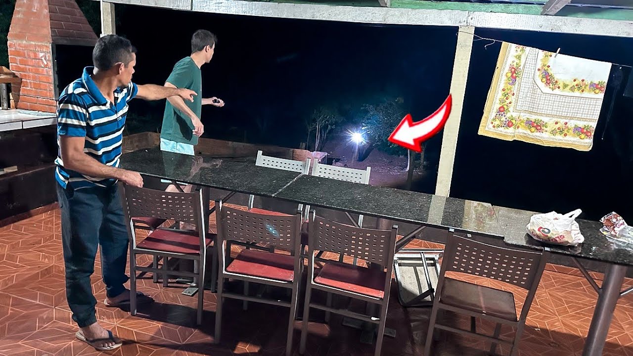 TEM ALGUEM NOS VIGIANDO NA FAZENDA