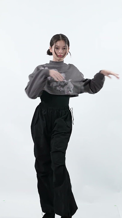 THIS IS HOW BALLERINAS PICKING THEIR CLOTHES... #shortsvideo #nadatarinaputri