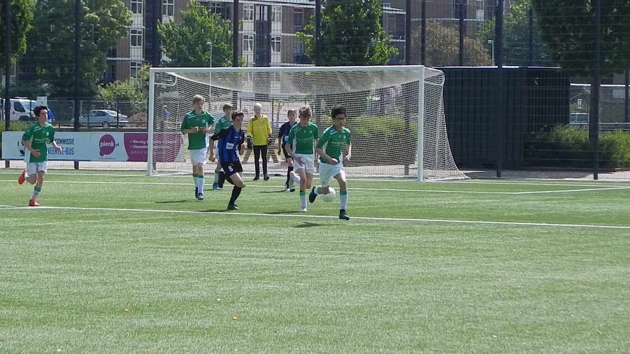 Hoekschop PVC wegverdedigt door Jonathan.