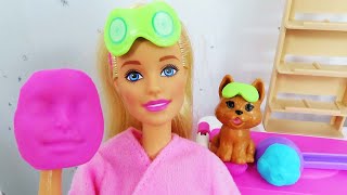 Barbie&#39;s morning routine - Go to the massage shop