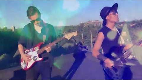 THE SEANCE -  "Heartburn" (music video)