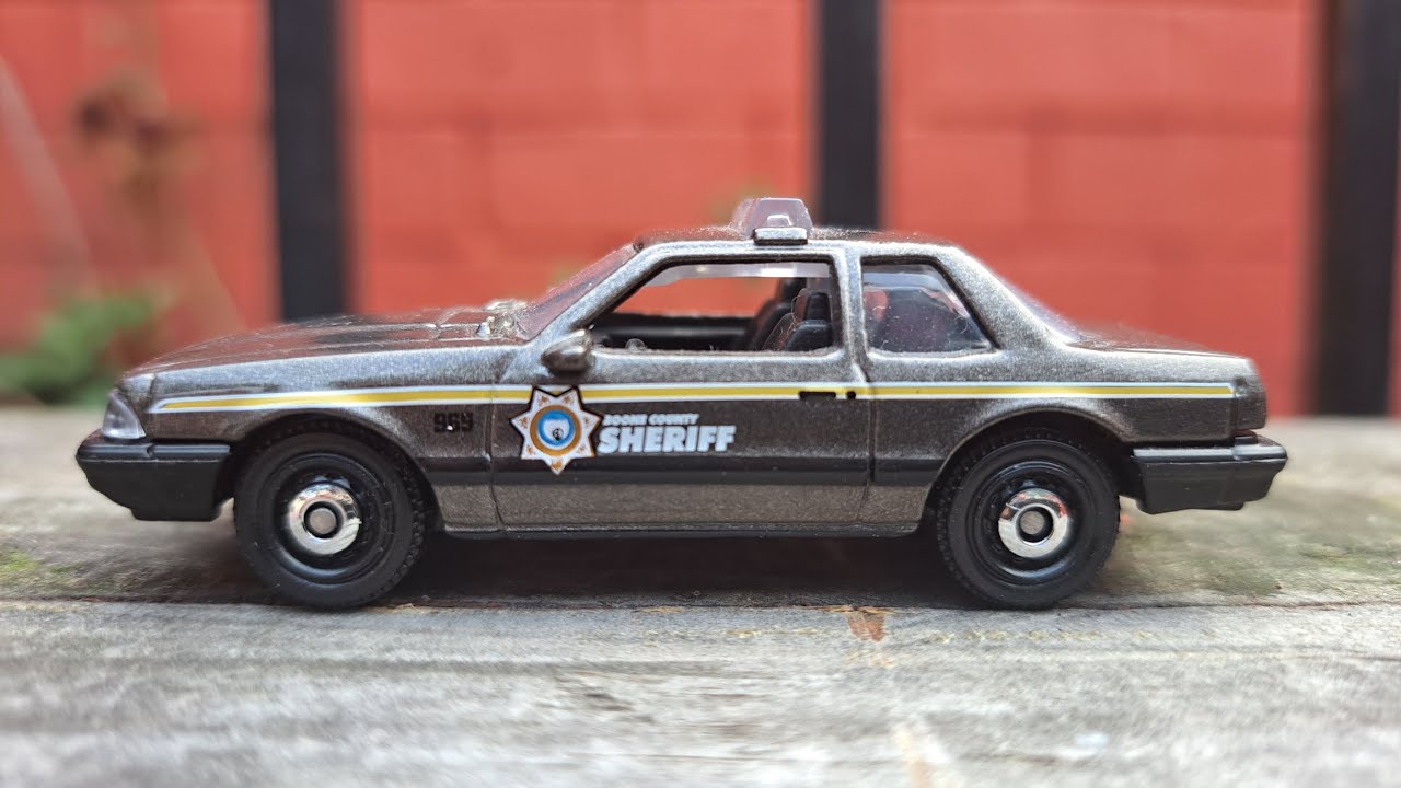 93 Ford Mustang LX SSP - Police - Matchbox  #93 