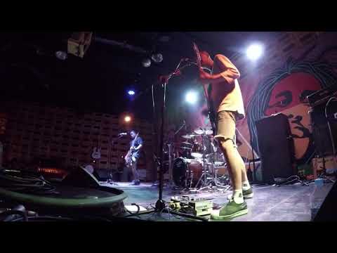 FamilyPunk 費莫里 - 城市 《慵懶計畫單曲巡迴恆春場》in 山羊飯館 20190413