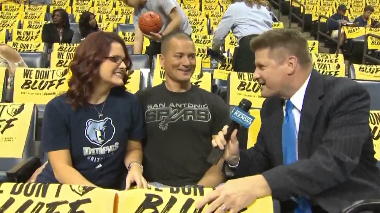 Joe Reinagel talked to optimistic Grizzlies fans before Game 6