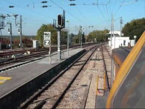 Gare de Mouchard : manoeuvre de wagons par V211 MECCOLI