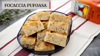 Focaccia fără frământare cu 1000 de bule. Crocantă la exterior și moale la interior.