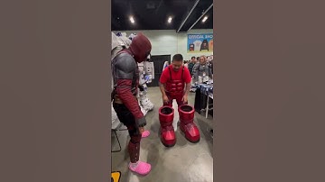 Deadpool giving me a helping hand #cosplay #cosplayer #marvel #cosplayers #juggernaut #deadpool