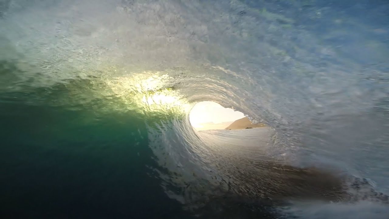 Surfing the Legendary Barrels of Tahiti in 360 Video - VRScout