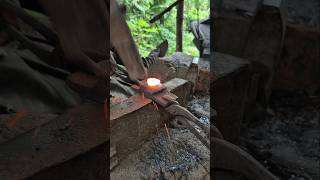 🔥 Traditional Nail Making Process | Master Blacksmith Craftsmanship (Satisfying Fbamb) #forging #uk
