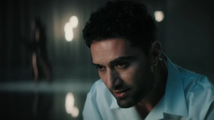 Robert Manukyan - Amenalavin (Official Music Video)