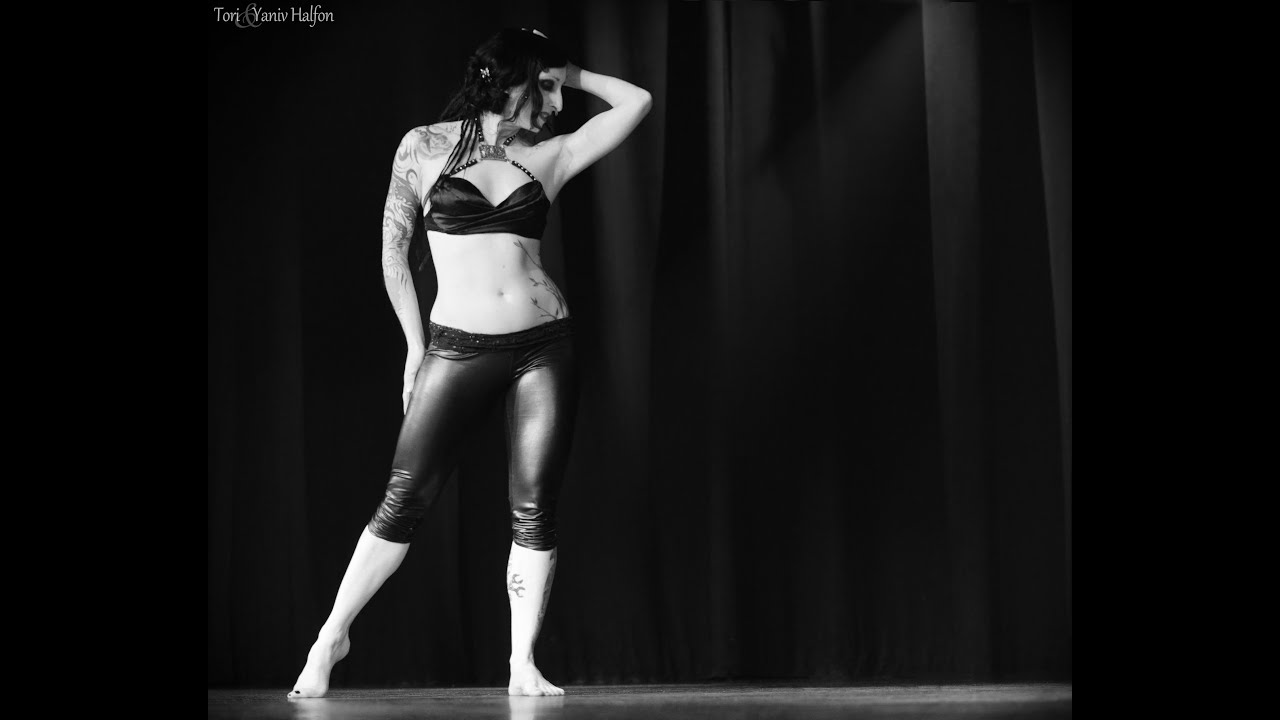 Ariellah performs Dark Fusion at The Massive Spectacular!