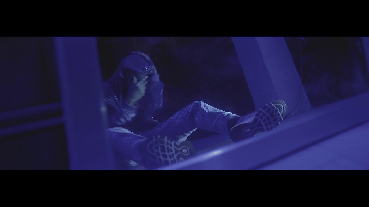 Mez - Angles auf YouTube ansehen Mez - Angles auf YouTube ansehen