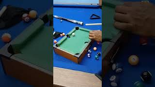 Una pequeña partida de Pool #pool #billar #viral #billard #funny #sinuca #snooker #deportes #shorts