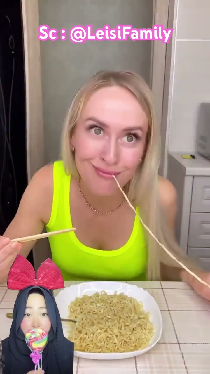 MAKAN MIE SAMBIL BERNYANYI ⁉️? @LeisiFamily #shorts #funny #dubbing