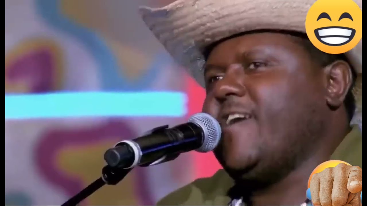 Pedrinha Morais no cadeirão do Mion