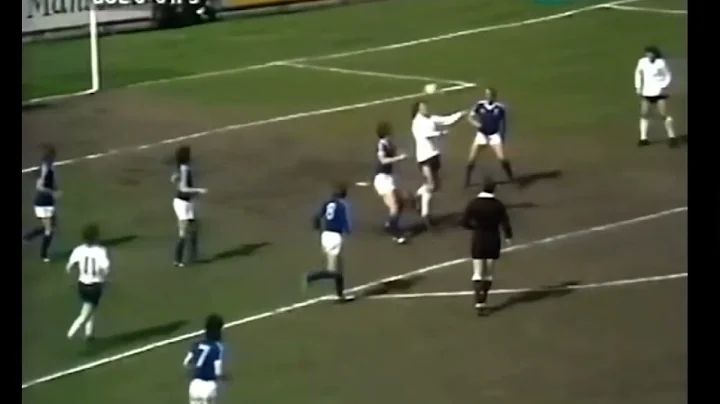 Frank Worthington wonder goal 1978-79 (Bolton W v ...