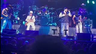 "Me Retiro" Grupo Frontera Ft. Carlos Santana  por primera vez - House of Blues - Las Vegas, NV.