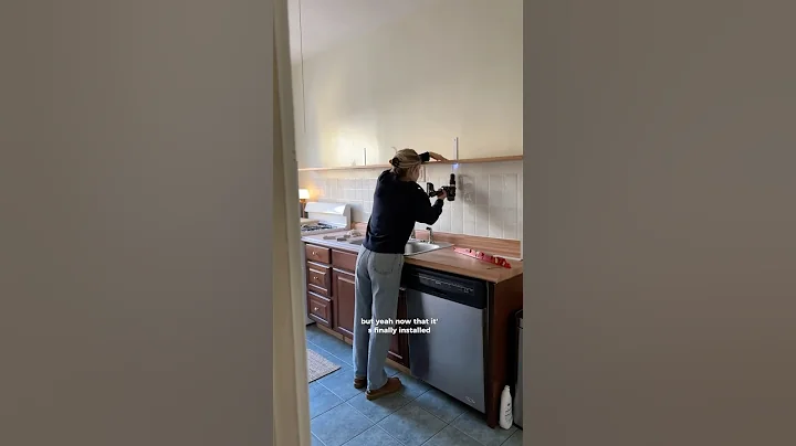 DIY floating kitchen shelf 🔨 thumbnail