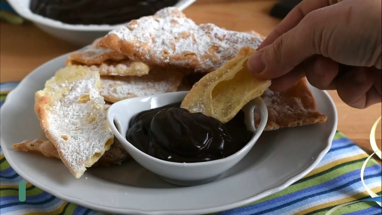 Sanguinaccio dolce di Carnevale: ricetta napoletana della crema al cioccolato per le chiacchiere