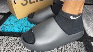 YEEZY SLIDE ONYX ON FOOT REVIEW | QUALITY CONTROL + SIZING + HOW 