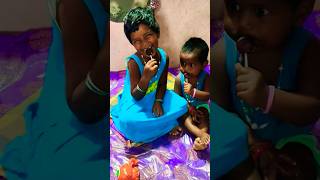rendu perum veluthu kattunga😱😱#jerlinsha #merlinsha #cutebaby #chocolate#chocolate #eating #sisters