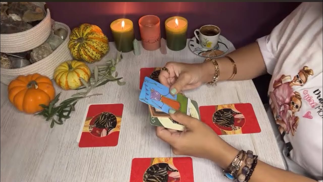 Sana dair neleri bastırıyor? Neler Saklıyor? Azizenin Sırrı ? Tarot Açılımı 💚 @aysegulerginvlog