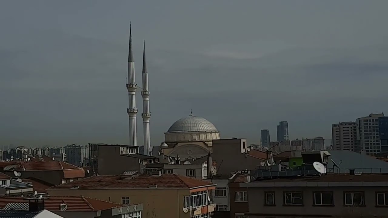 Turkey. Istanbul. Ordinary life without tourists. March. Стамбул. Обычная жизнь без туристов. Март.