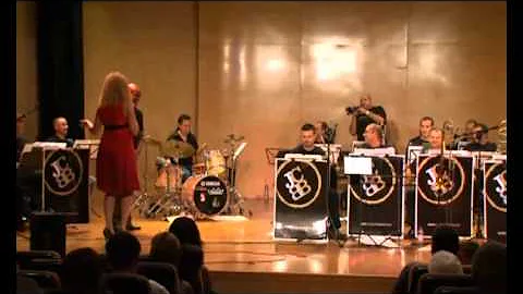 Julio Mendoza y Jazz Big Band solo en msica cubana