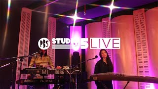 Mindy Meng Wang 王萌 and Sui Zhen - 'I Don't Speak Your Language' in PBS Studio 5 Live Feb 4, 2024