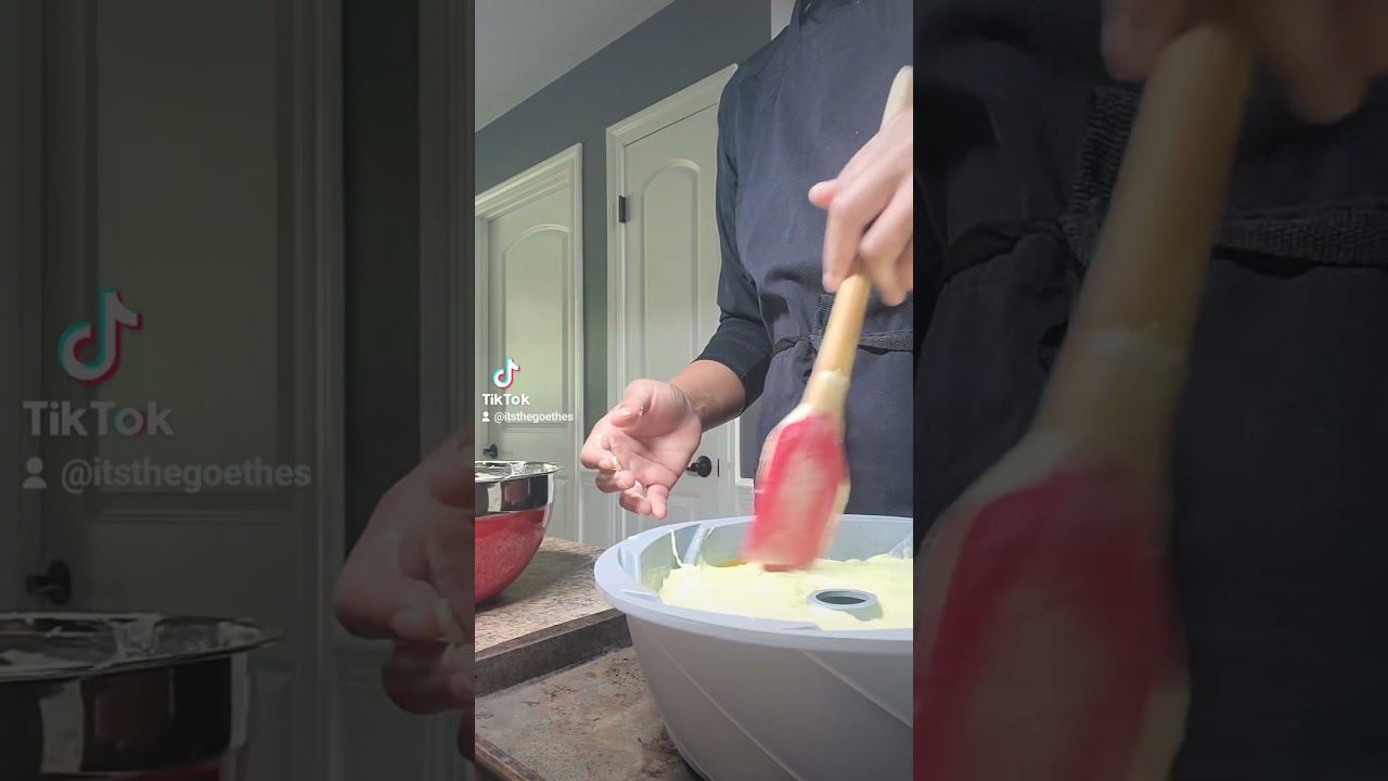 High Protein Sugar FREE Pistachio Cake, With Sugar FREE Cream Cheese Cheesecake Frosting! 