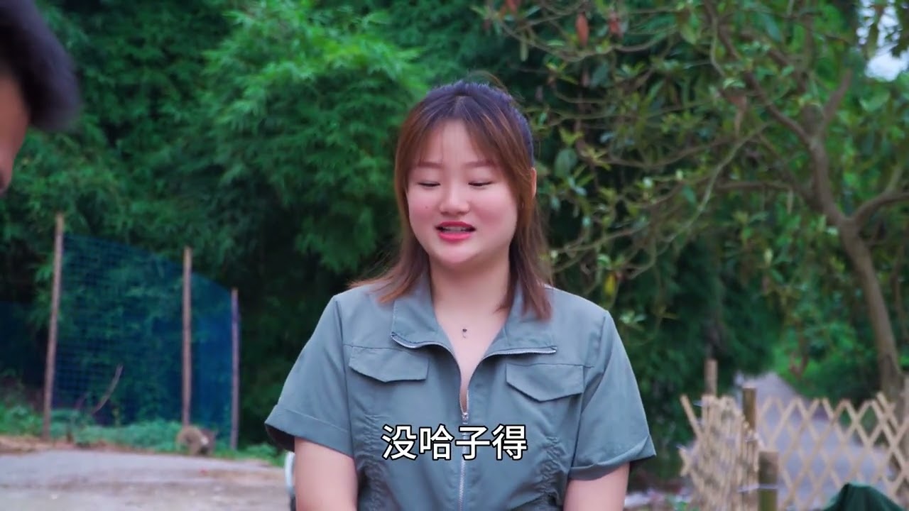 妹妹带不一样的生日礼物，师兄一刻都不敢怠慢，赶紧做好吃的招待 #我的乡村生活 #生日仪式感