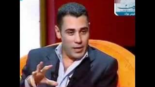 ملوش حل الراجل ده .. أتحداك انك ما تضحك