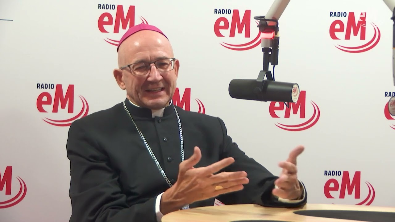 Abp Adrian Galbas: Potrzebna jest poważna praca nad lekcją religii w szkole i katechezą przy parafii