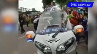 VIRAL..Seorang kake melempar kertas ke arah jokowi saat kunjungan ke lokasi gunung semeru