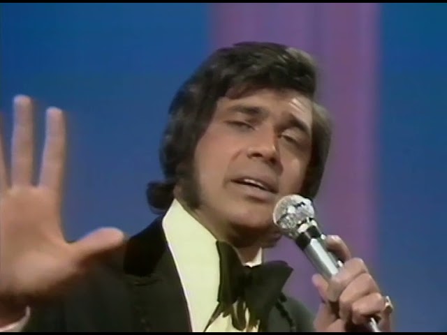 Engelbert Humperdinck - Am I That Easy to Forget? class=