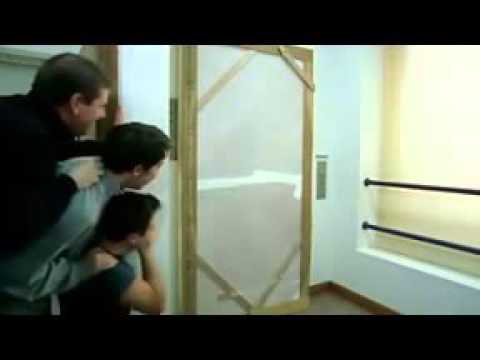 kid-disappears-in-brick-wall-prank---just-for-laughs-gags