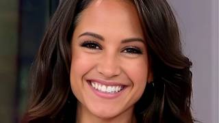 Emily Compagno’s in Pantyhose, Heels & Mini Skirt – Fans Can’t Stop Talking!