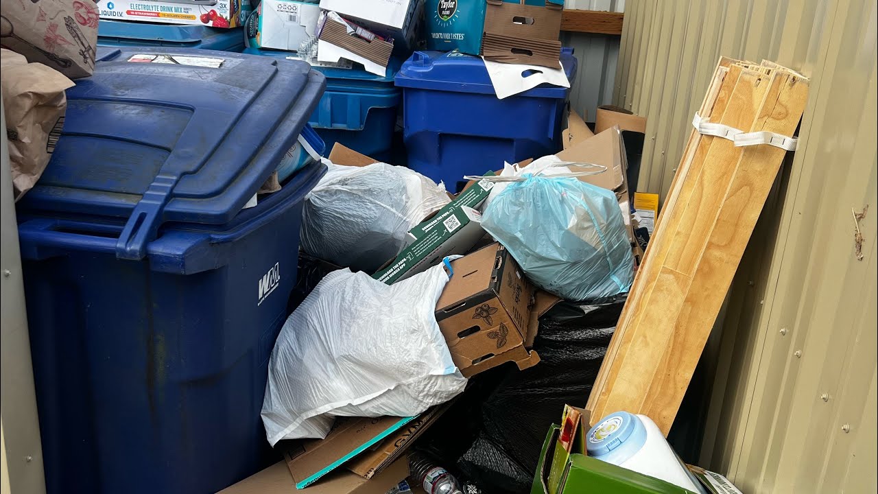 Cleanest Enclosure Now The Dirtiest? Garbage truck POV