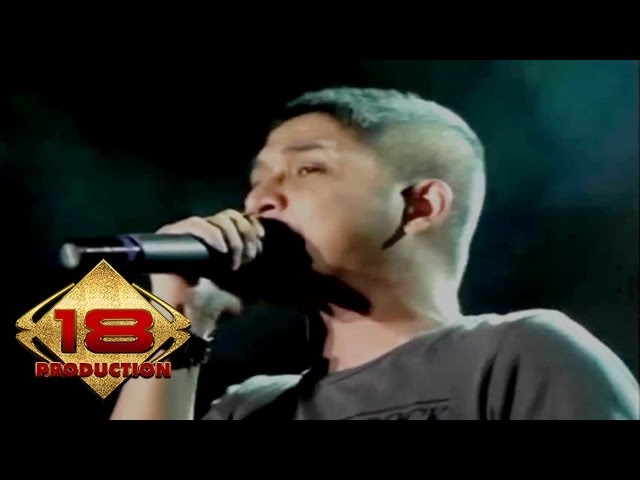 Ungu - Seperti Bintang (Live Konser Salatiga Sumut 14 September 2013) class=