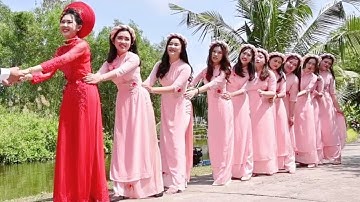 Lễ đính hôn tuyệt đẹp siêu lầy lội, cô dâu trẻ xinh như búp bê, hội bưng mâm đáng yêu hết cỡ