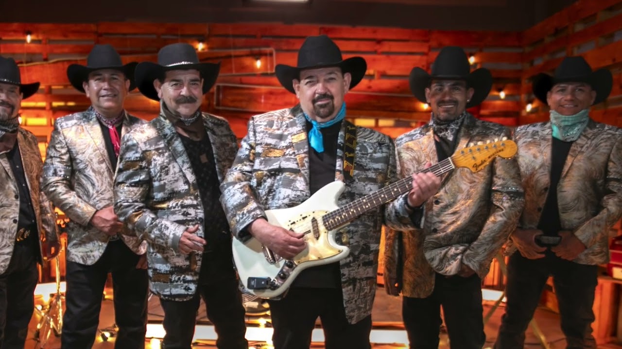 JAVIER VILLARREAL.   SIN RIENDA - CUMBIAS BIEN BRONCUDAS