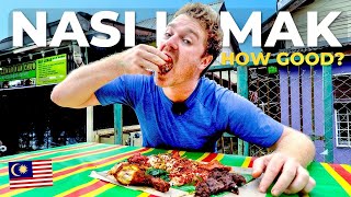 NASI LEMAK: Malaysia's Famous Street Food 🇲🇾 Famous Nasi Lemak vs Street Stall Nasi Lemak