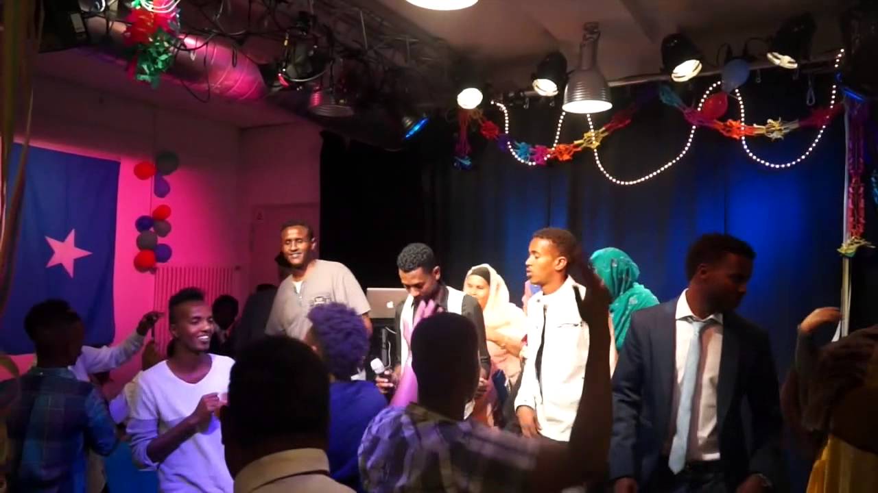 Huburow HEESTII HUBUROW IYO HOBOLKII CUMAR SHARIIF MÜNCHEN GERMANY - YouTube