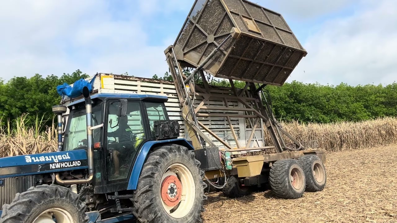 รถตัดอ้อย รถกระเช้า #farming 