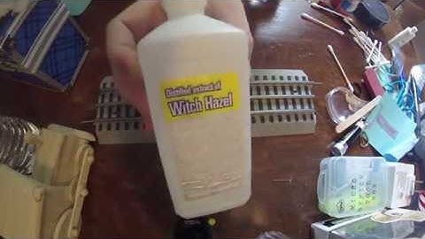 How to clean your Model Trains train track