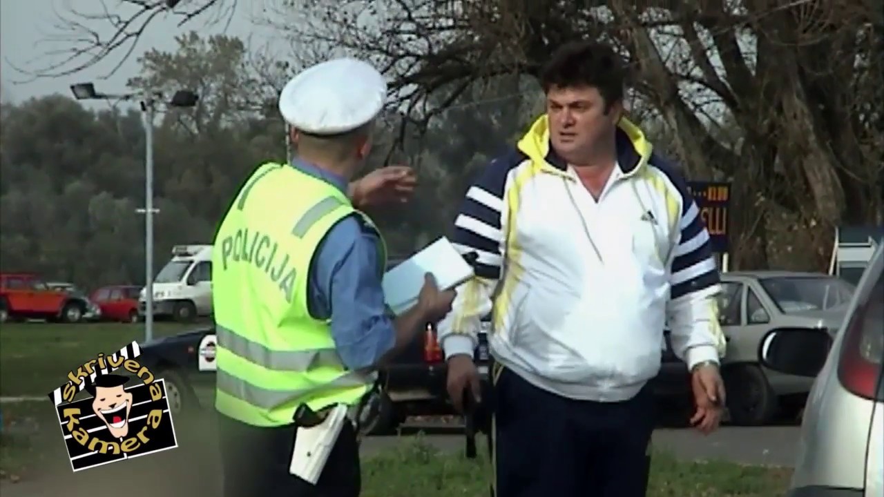 Skrivena Kamera Zoran Pavlov/Official Channel/Menjanje Gume Policajki/