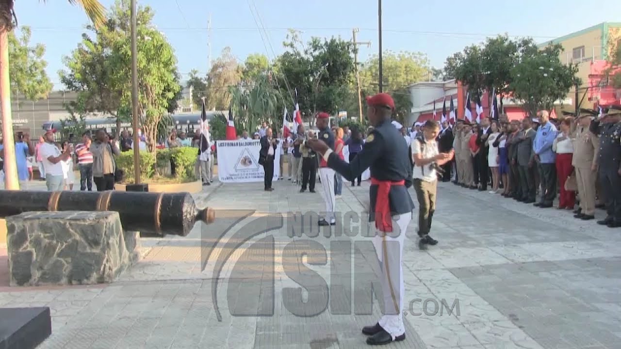 Presidente Medina encabeza desfile militar por aniversario 175 de ...