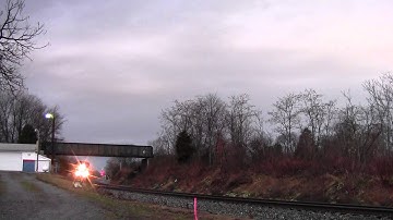 CSX U824 in Hi Def at Shenandoah Junction,WV on 12/21/13