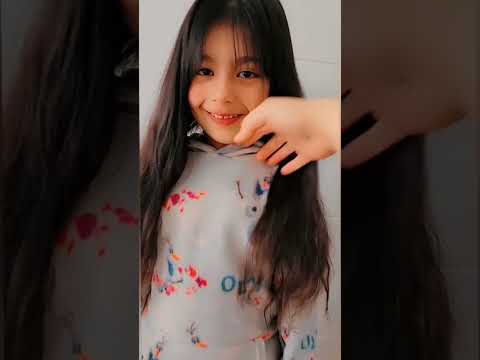 اليوم ولأول مرة عملت غرة لبنتي ليليان كتير صار حلو شعرها